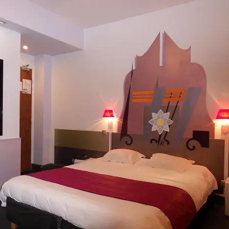 Splendid Centre Gare מלון 3*